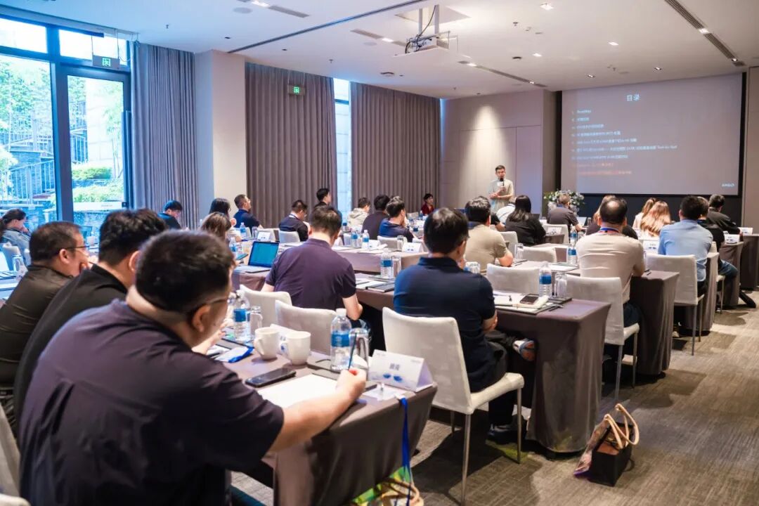 芯启智算 聚力共生 | AMD & 超集信息人工智能产业研讨会圆满落幕(图4)